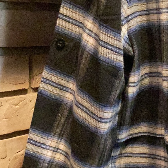 Plaid Long cardigan style button-down Shirt - Picture 4 of 7